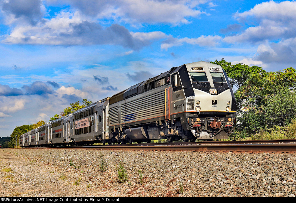 NJT 4001 on train 5431